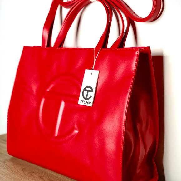 medium red telfar bolsa